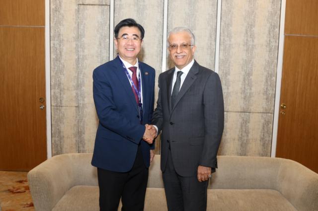 华体会体育官网app-中国足协主席宋凯参加第35届亚足联代表大会