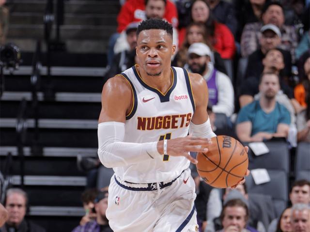 华体会官网-掘金变废为宝!韦少首发5胜1负变约基奇绝配